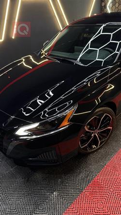 نيسان ألتيما